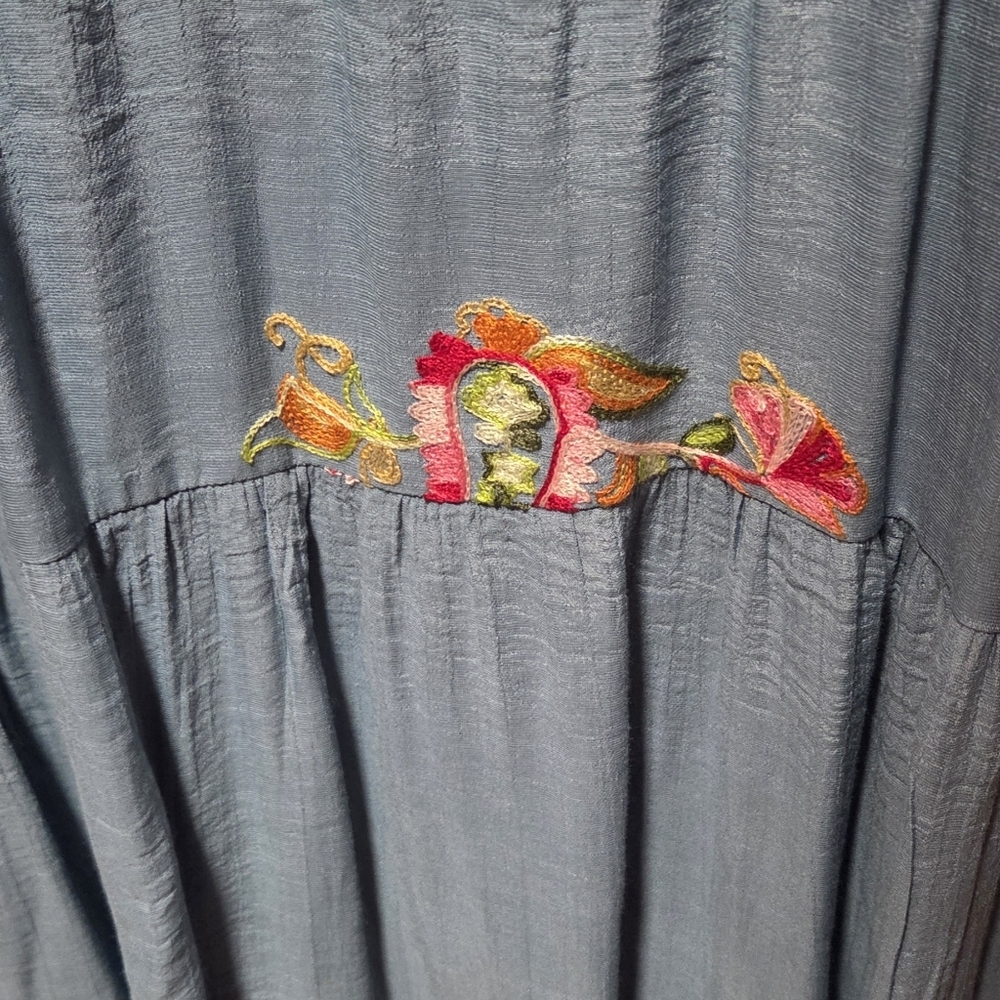 Fig & Flower Blue Tiered Embroidered Floral Womens Midi Dress Size Medium - Picture 5 of 7
